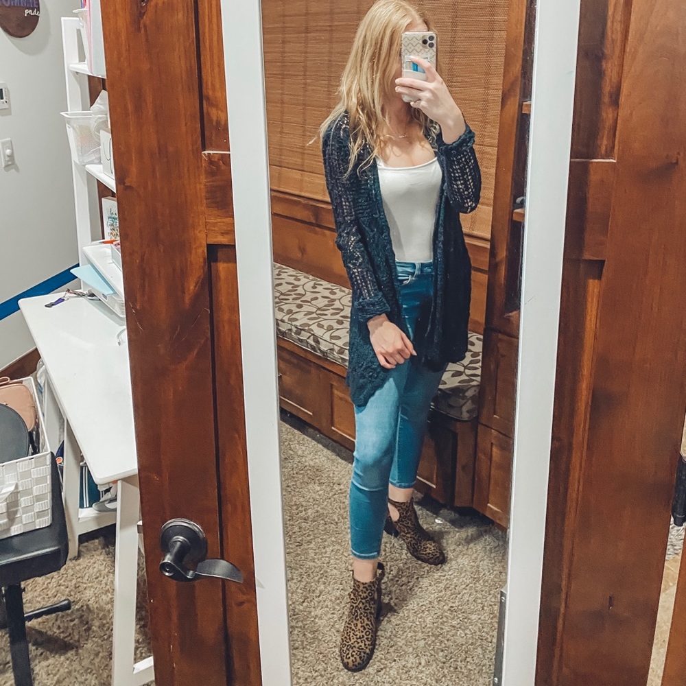 Black Cardi